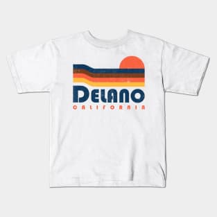 Delano California - Retro design Kids T-Shirt